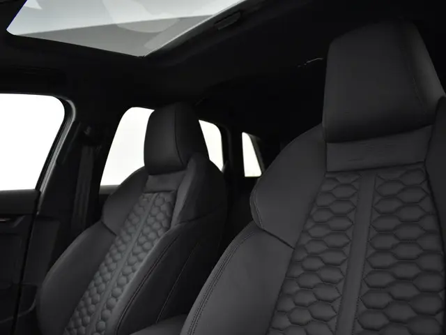 Audi RS3 Sportback 2.5 TFSI 400 PK 2025 Benzine 4