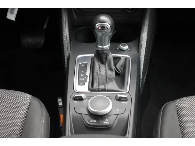 Audi Q2 1.4 TFSI | Limited | S-Tronic | Led | Navi 2018 Benzine 22
