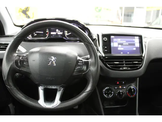 Peugeot 2008 1.2 PureTech Active 2016 Benzine 9
