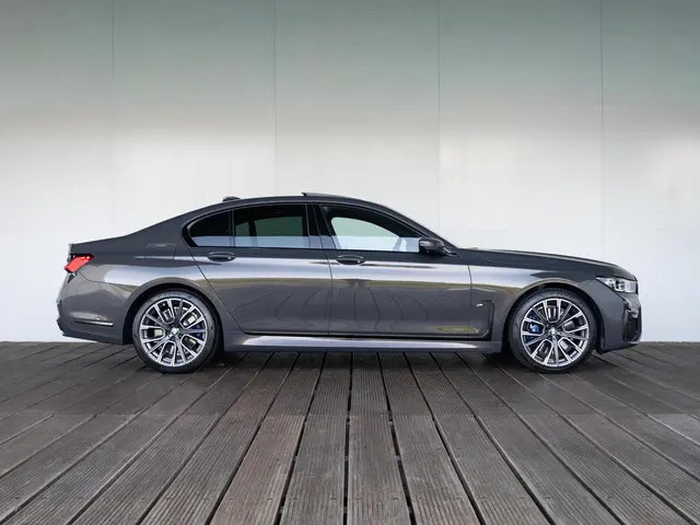 BMW 7 Serie Sedan 745e 2020 Hybride Benzine 4