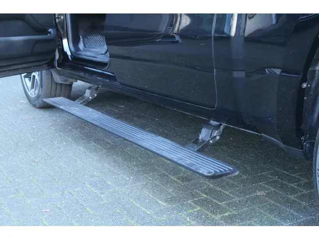 Dodge Ram 1500 5.7 V8 4x4 Crew Cab Laramie 2021 LPG/Gas 24