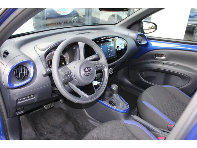 Toyota Aygo X 1.0 VVT-i S-CVT Pulse Automaat 2024 Benzine 3