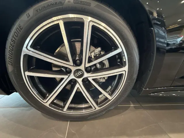 Audi A5 Limousine S edition 35 TFSI 150 PK 2025 Benzine 5