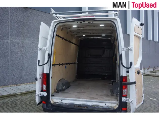 Volkswagen Crafter 35 2.0 TDI L3H3 4Motion 2020 Diesel 25