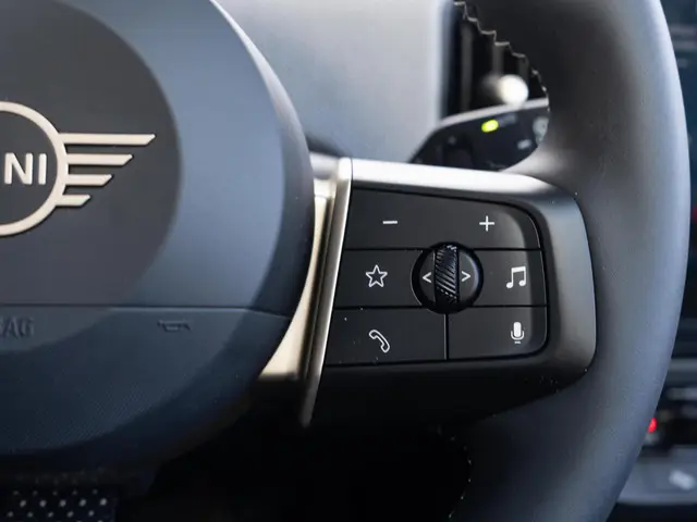 MINI 3-Deurs Cooper C 2025 Benzine 22