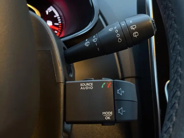 Renault Clio 0.9 TCe Zen 2016 Benzine 18