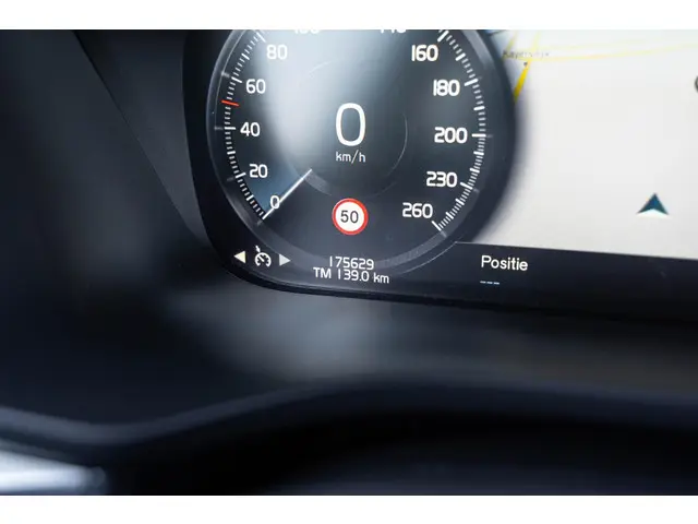 Volvo XC60 T5 Momentum 2018 Benzine 35