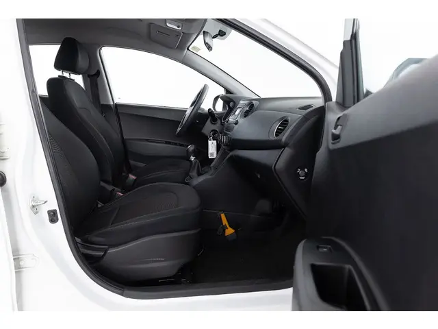 Hyundai i10 1.0i Comfort | AIRCO | BLUETOOTH . 2019 Benzine 7