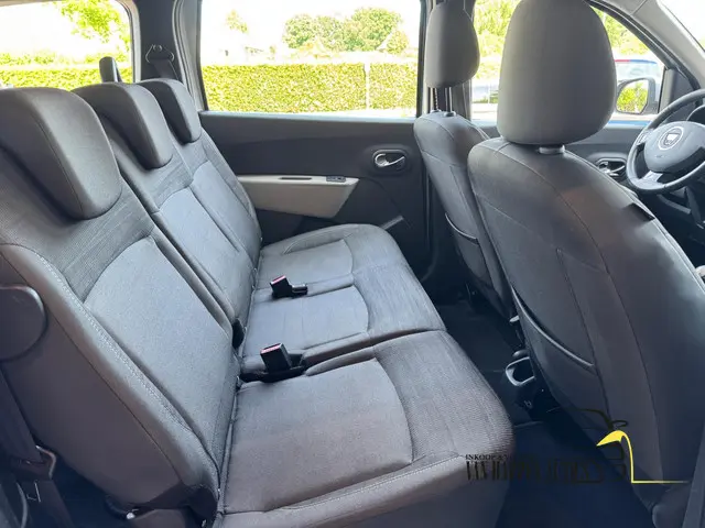 Dacia Lodgy 1.2 TCe Prestige 7p. 2013 Benzine 8