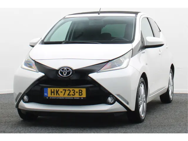 Toyota Aygo 1.0 VVT-i x-wave Cabrio 2015 Benzine 20