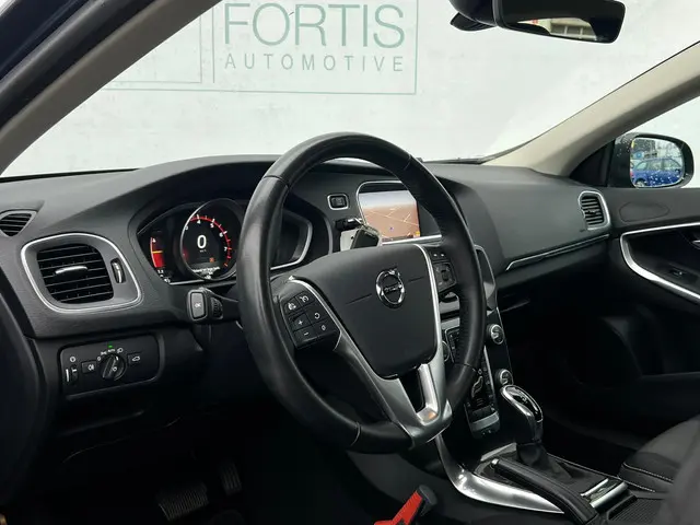 Volvo V40 1.5 T2 Polar+ 2019 Benzine 4