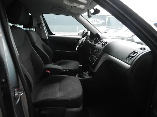 Škoda Yeti 1.2 TSI Ambition 2013 Benzine 14