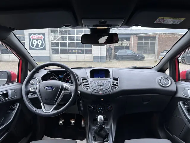 Ford Fiesta 1.0 EcoBoost ST Line 2017 Benzine 15