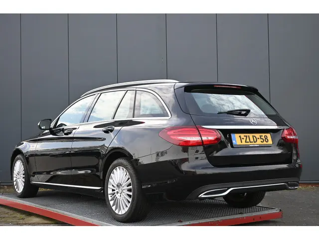 Mercedes-Benz C-Klasse Estate 180 Ambition 2015 Benzine 6