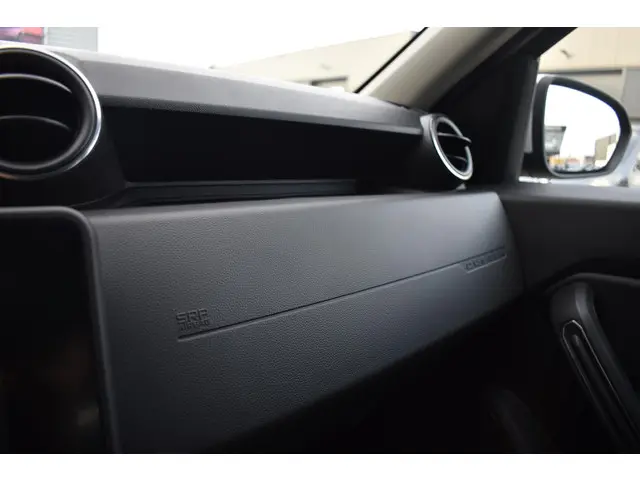 Dacia Duster TCe 130 Prestige 2022 Benzine 30