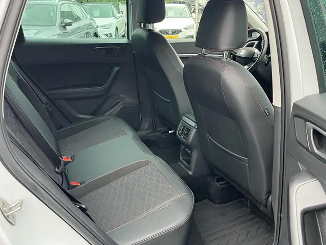 SEAT Ateca 1.5 TSi DSG FR Business Intense 2022 Benzine 23