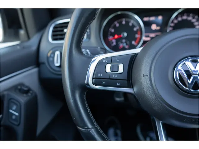 Volkswagen Polo 1.4 TSI BlueGT 15PK 2015 Benzine 23