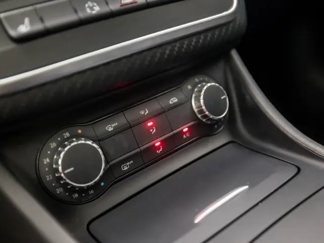 Mercedes-Benz A-Klasse 250 AMG Sport 2013 Benzine 12