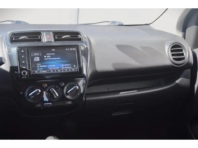 Mitsubishi Space Star 1.2 Cool+ 2021 Benzine 12
