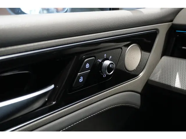 Aiways U5 63kWh + 19 INCH LMV / 360 CAMERA 2020 Elektrisch 23