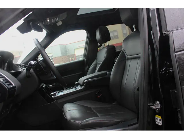 Land Rover Discovery 3.0 Td6 HSE Luxury 2018 Diesel 15