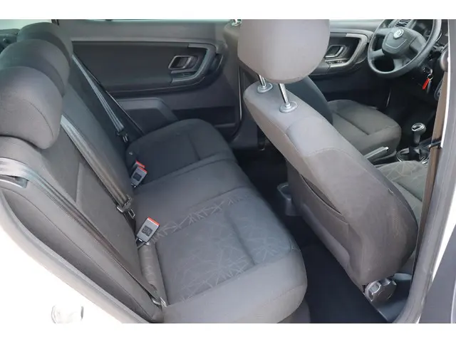 Škoda Fabia 1.2 TSI Ambition 2012 Benzine 13