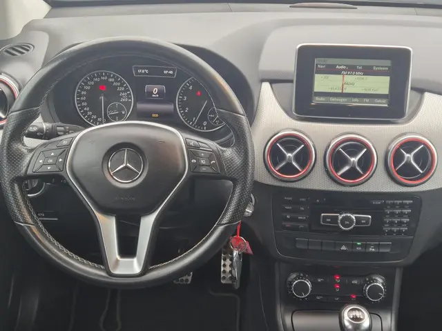 Mercedes-Benz B-Klasse 180 Ambition 2014 Benzine 5