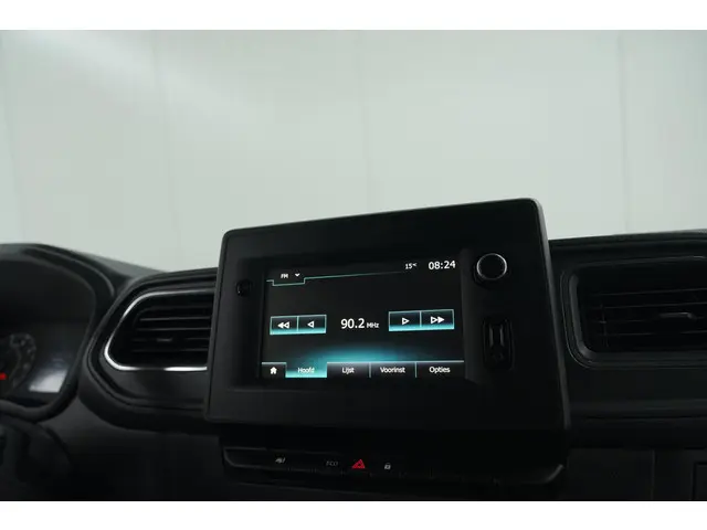 Renault Master T35 2.3 dCi 135 L2H2 Comfort 2022 Diesel 52