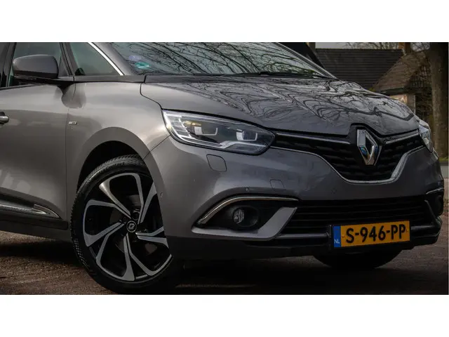 Renault Scénic TCe 140 Bose 2020 Benzine 22