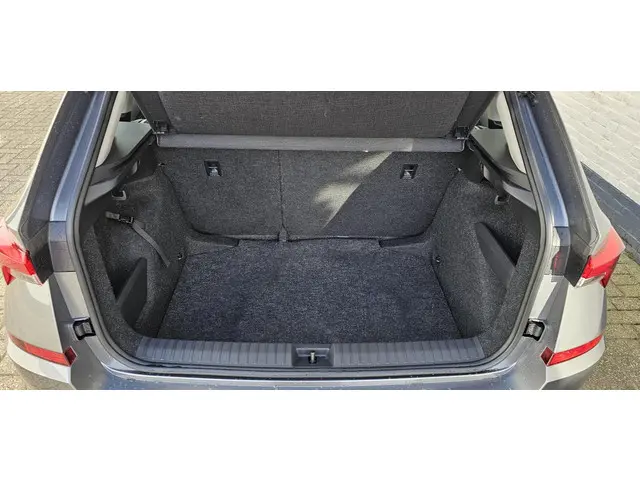 Škoda Kamiq TSI 110 DSG Ambition 2022 Benzine 35