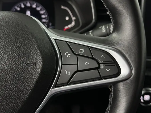 Renault Clio 1.0 TCe Intens 2019 Benzine 31