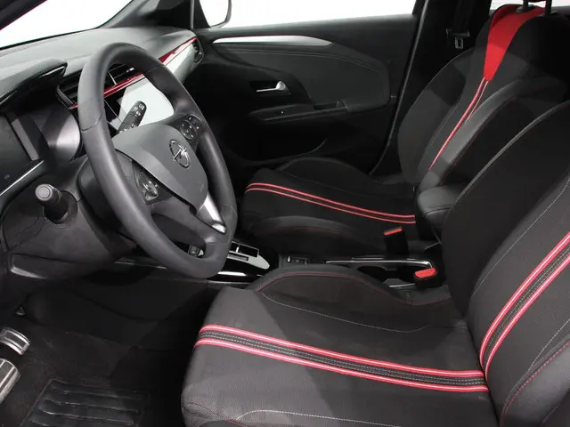 Opel Corsa 1.2 GS Line 131pk Aut. 2023 Benzine 28