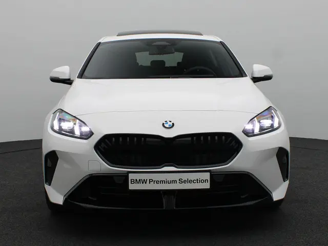 BMW 1 Serie 120 2025 Benzine 3