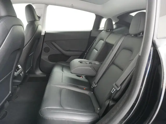 Tesla Model Y Performance AWD 75 kWh 2022 Elektrisch 22