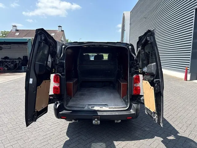 Opel Vivaro 2.0 CDTI L3H1 DC Edition L3H1 2021 Diesel 9