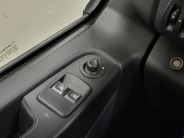 Opel Vivaro 1.6CDTI 126pk Trekhaak Euro 6! 2016 Diesel 15