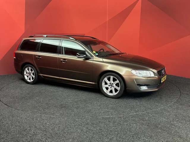 Volvo V70 2.0 D4 Summum 2015 Diesel 20