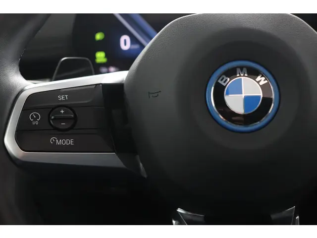 BMW iX1 xDrive30 Launch Edition 67 kWh 2023 Elektrisch 16