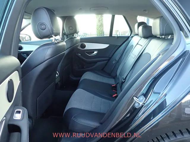 Mercedes-Benz C-Klasse Estate 300DE 2020 Hybride Diesel 9