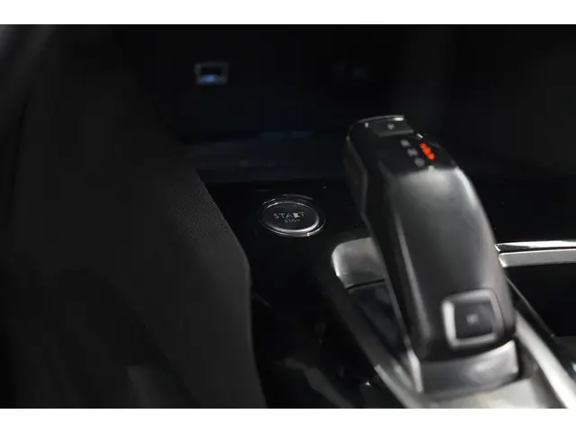 Peugeot 3008 PureTech 130 EAT6 Allure 2017 Benzine 46