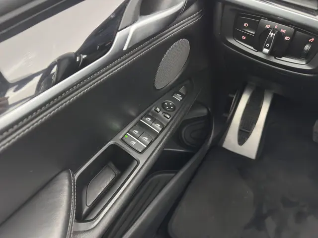 BMW X5 M 2016 Benzine 25