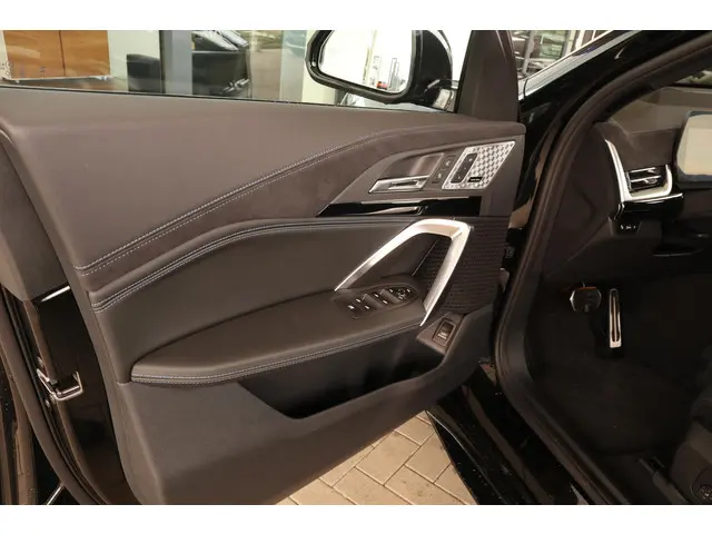 BMW iX2 eDrive20 2024 Elektrisch 18