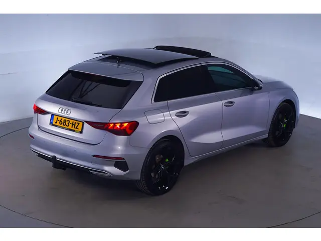 Audi A3 35TFSI S-Line[RS Velg Pano Leder] 2020 Benzine 14