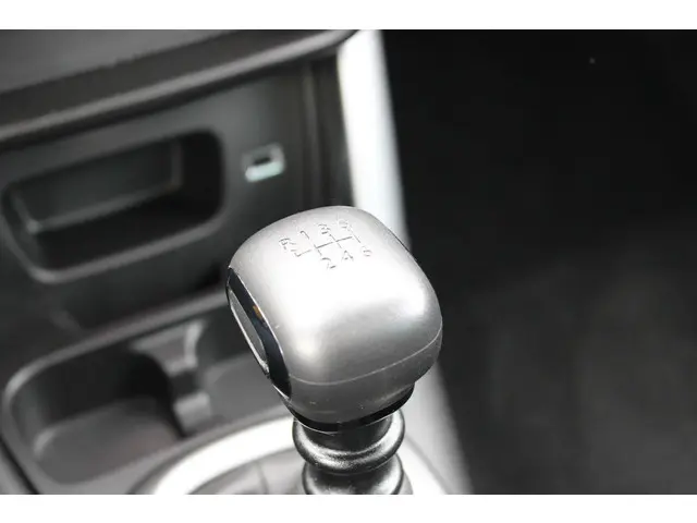 Citroën C3 Aircross 1.2 PT 110 SHINE 2020 Benzine 22