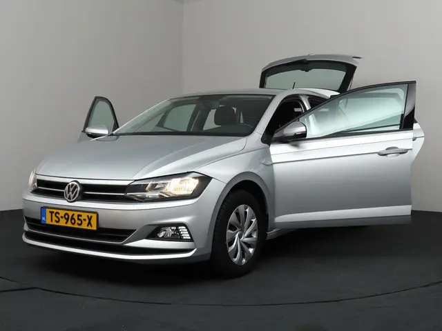 Volkswagen Polo 1.0 TSI Comfortline 2018 Benzine 25