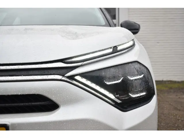 Citroën C4 Puretech 130 EAT8 Plus 2024 Benzine 21