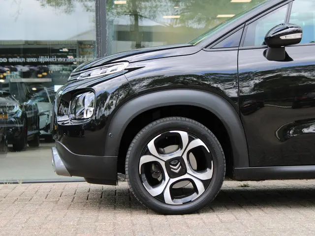 Citroën C3 Aircross 1.2 PureTech S&S Shine 2019 Benzine 21