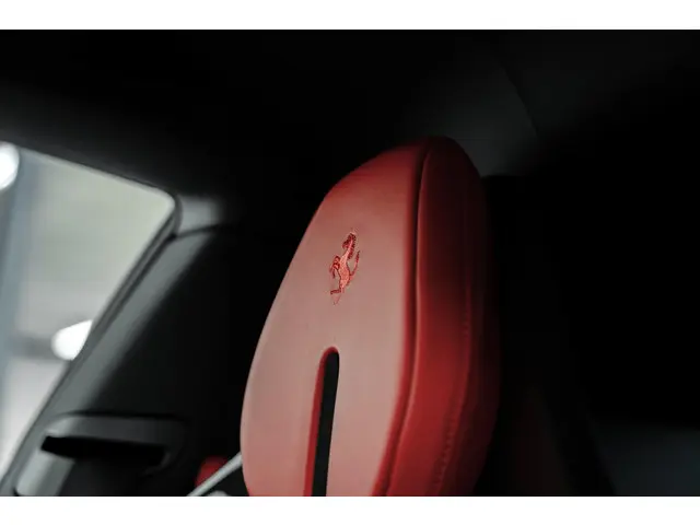 Ferrari 12Cilindri V12 2025 Benzine 38