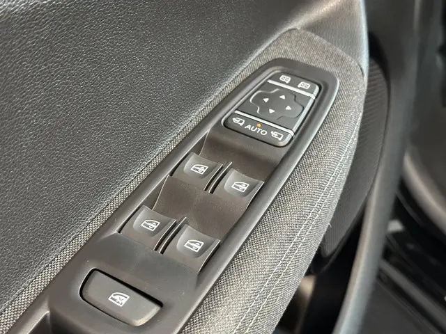 Renault ZOE R135 Iconic 52 kWh (Koopaccu) 2024 Elektrisch 22