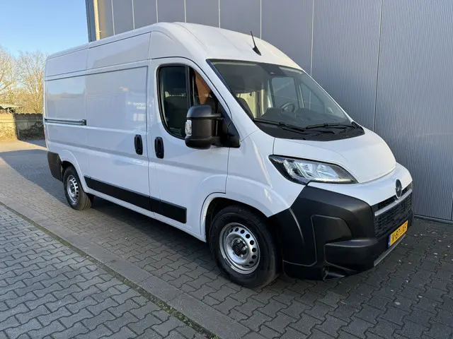 Opel Movano 2.2D 180 S&S L2H2 3.5t Zwaar 2024 Diesel 26